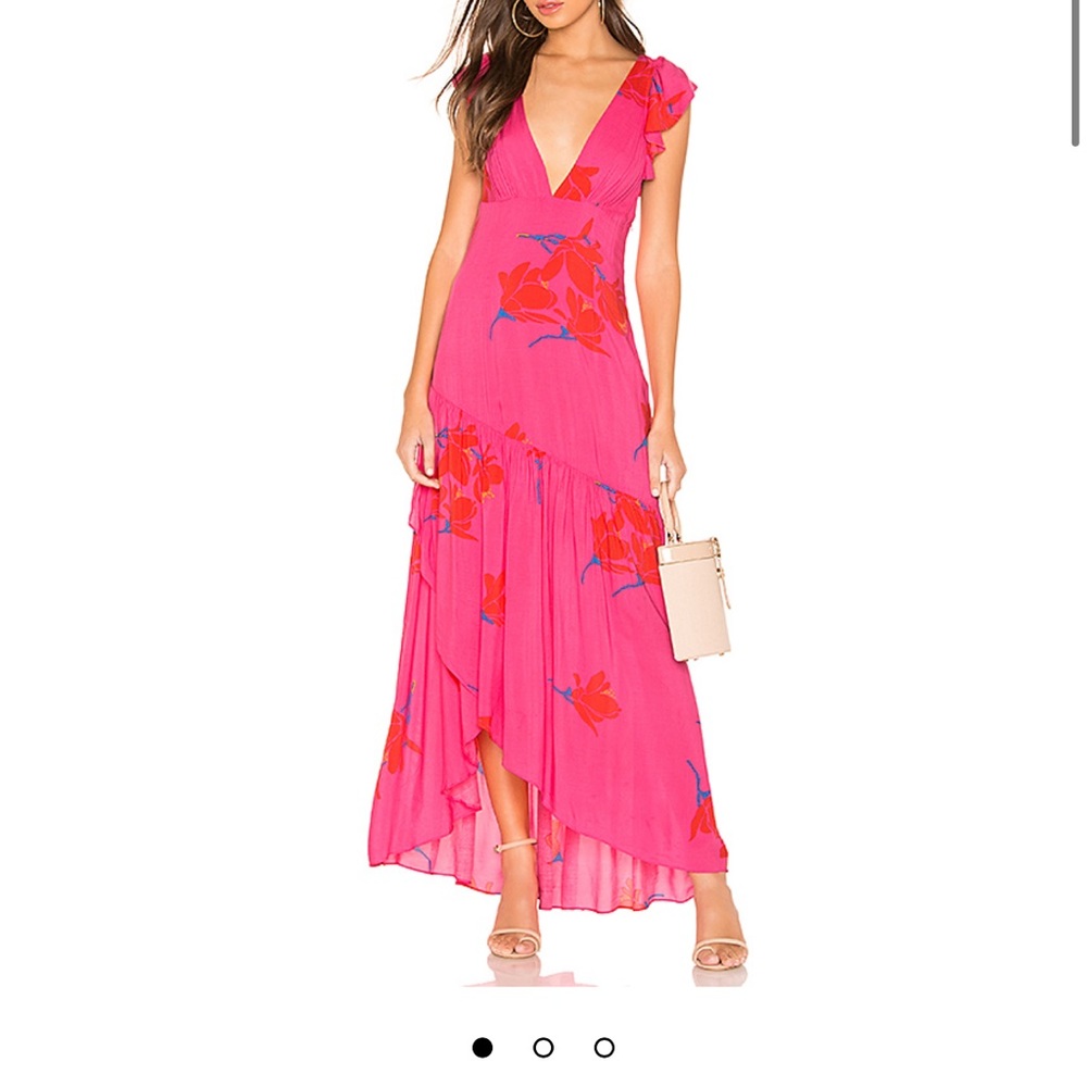 She’s a waterfall maxi dress in pink combo